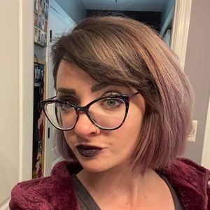 Meet your Posher, Vanessa